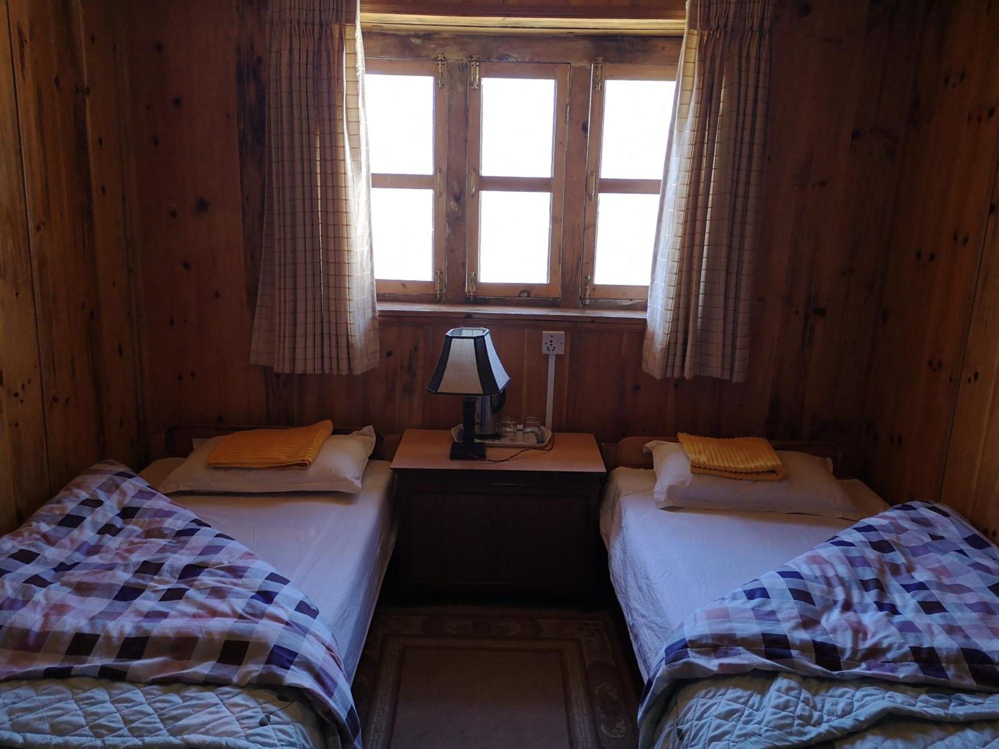 Lukla Himalaya Lodge Esterno foto