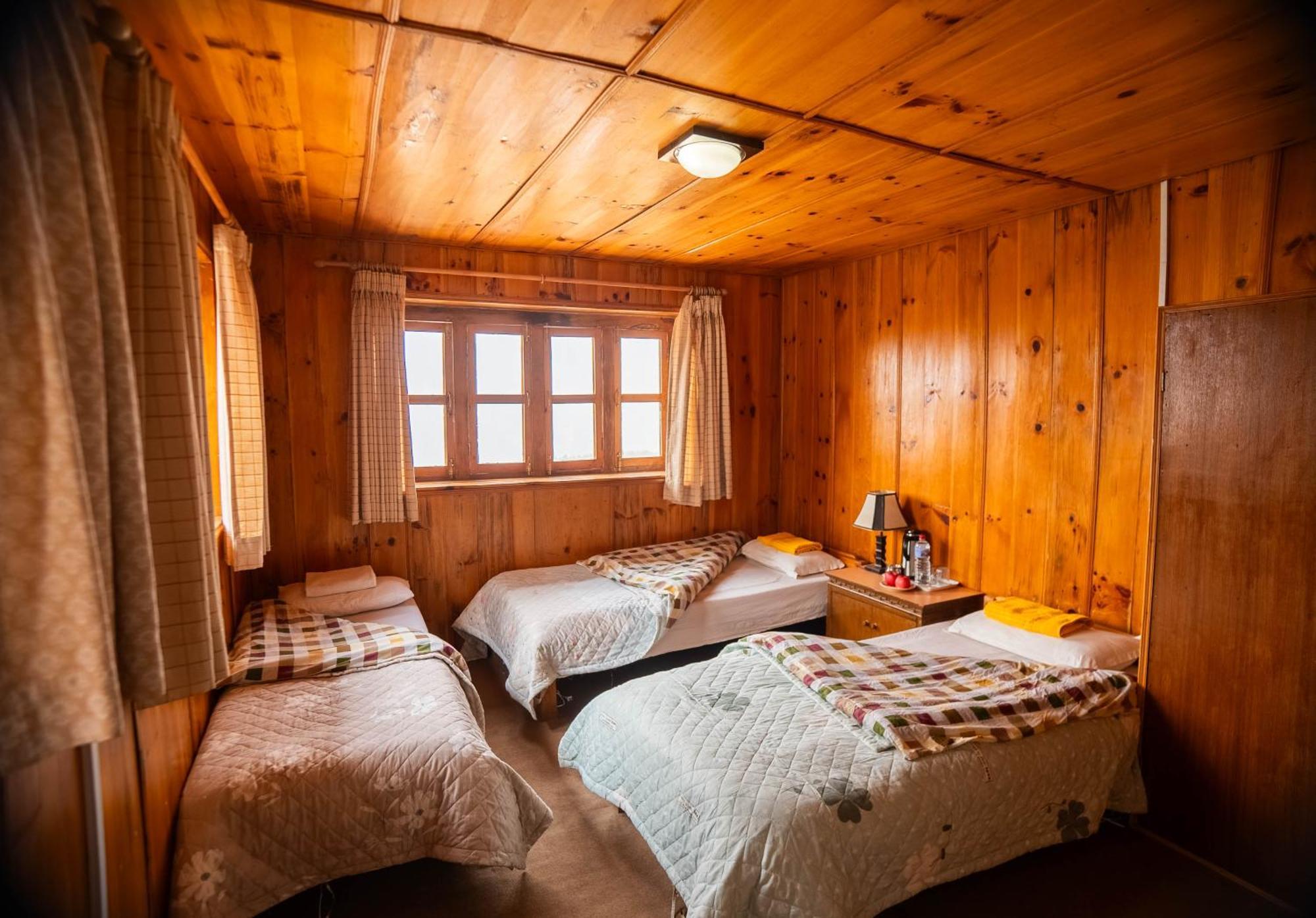 Lukla Himalaya Lodge Esterno foto